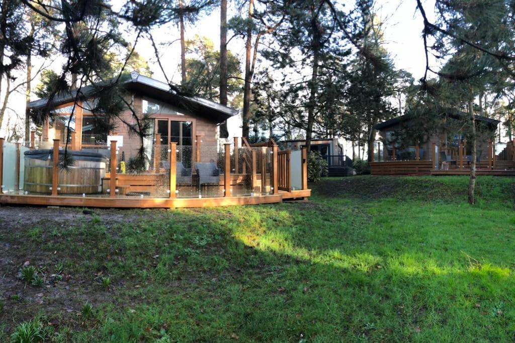 New Forest Lodge - 194 No Pets ฟอร์ดิงบริดจ์ ภายนอก รูปภาพ