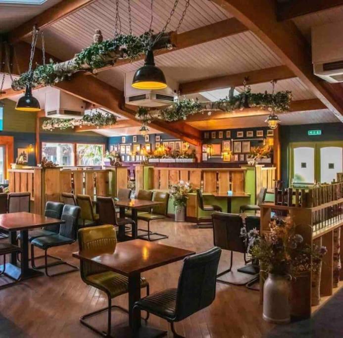 New Forest Lodge - 194 No Pets ฟอร์ดิงบริดจ์ ภายนอก รูปภาพ